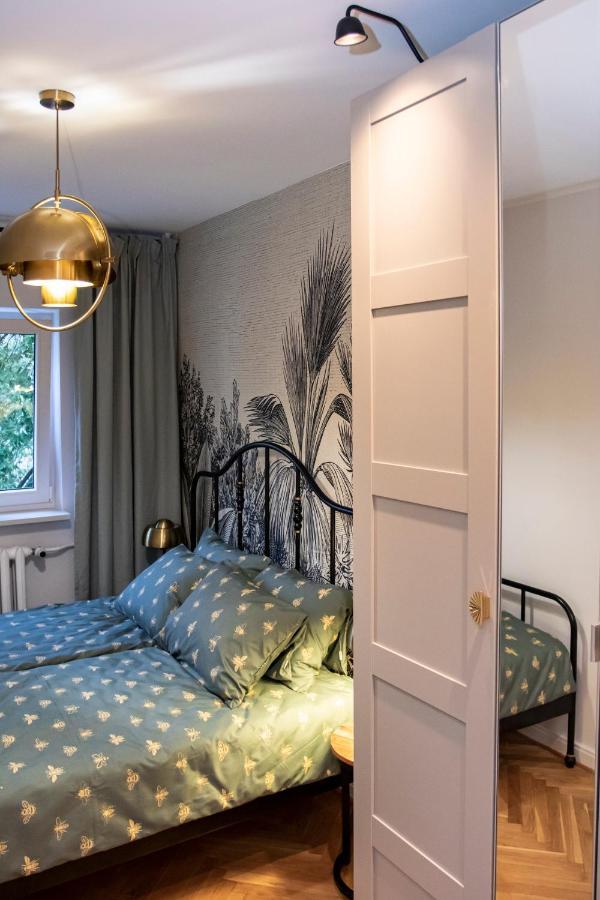 Apartament Przy Metrze Wierzbno Z Nuta Vintage Varšava Exteriér fotografie